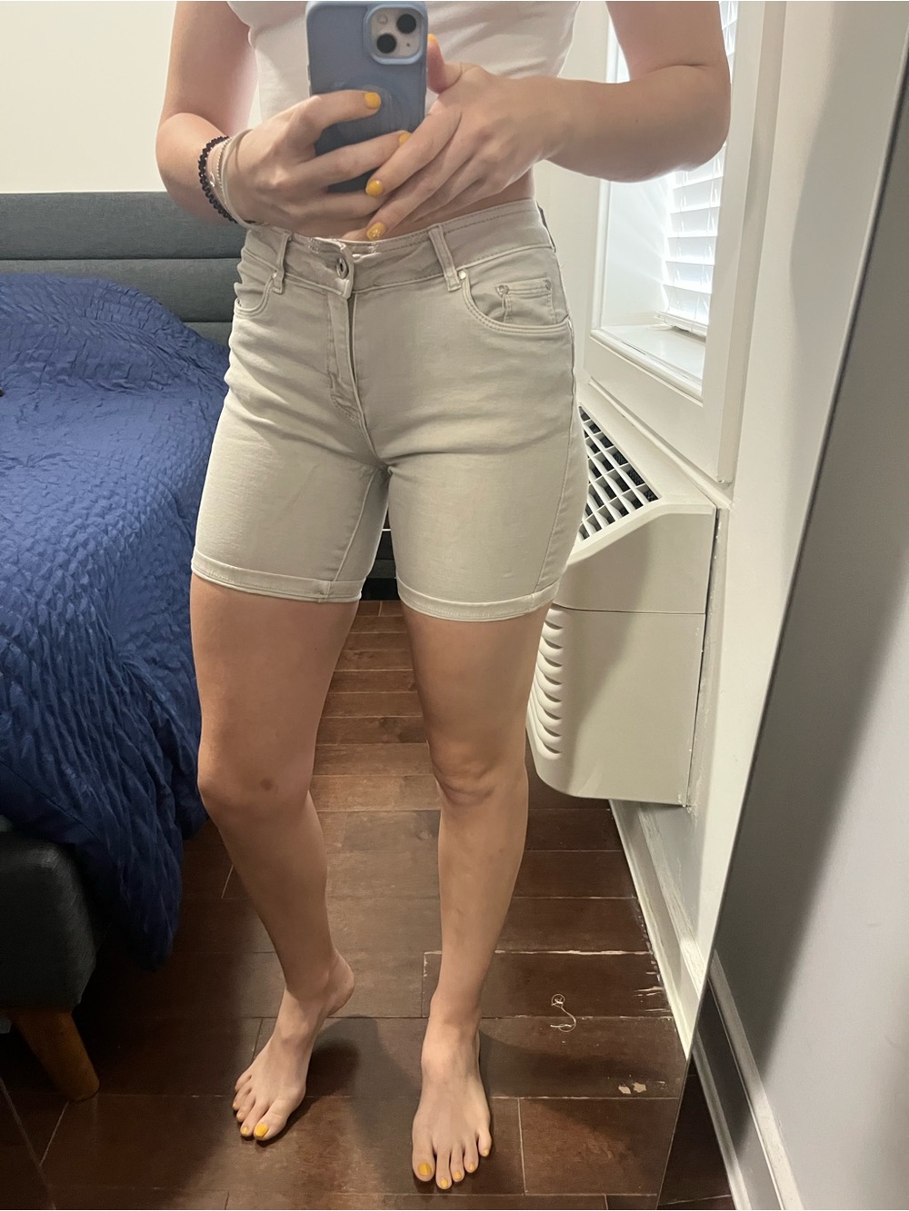 High-Rise Women's Cream Shorts
